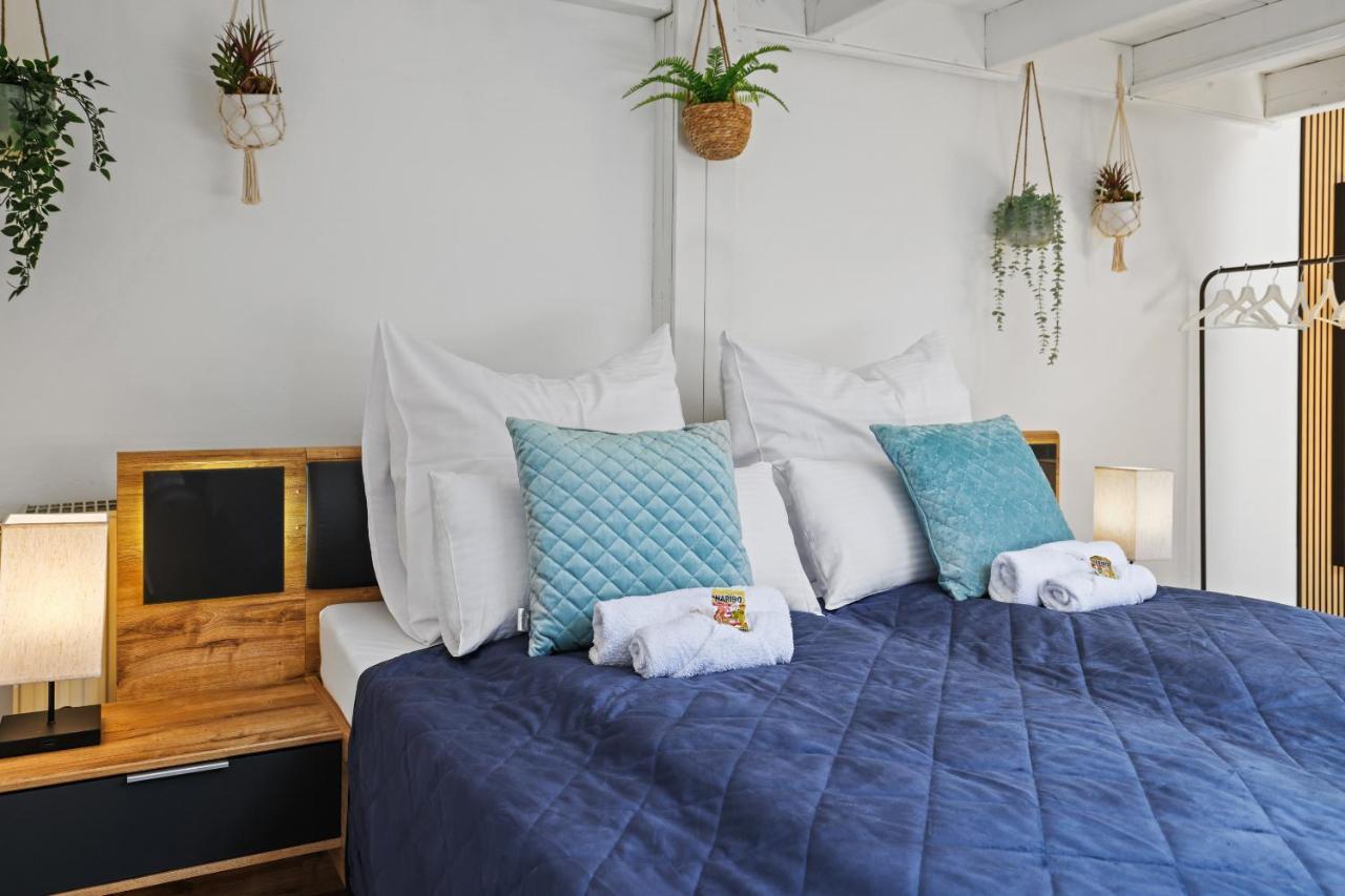 Apart21 - Blue - Maisonette - Netflix - Parking - Near Audi *