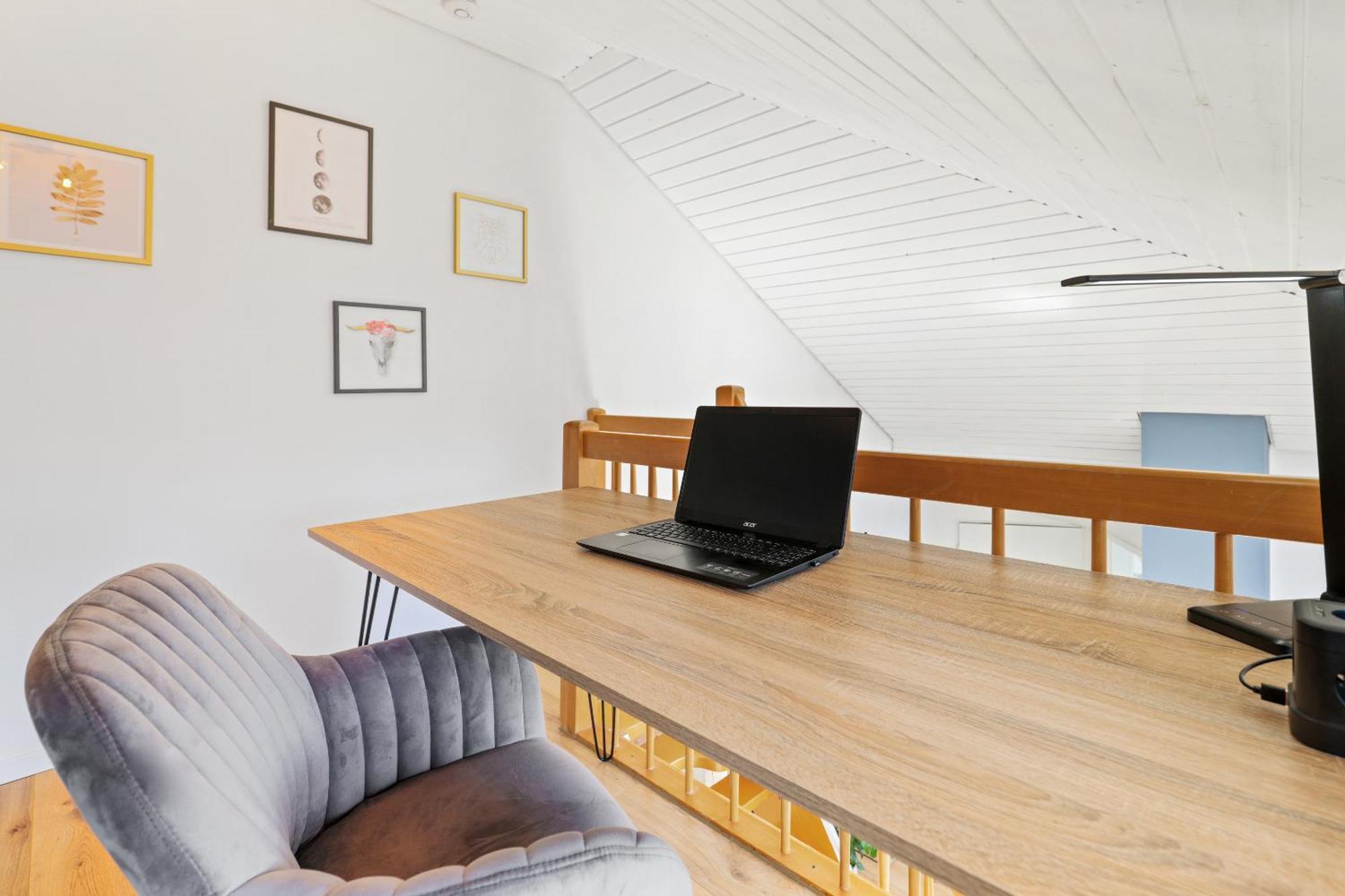 Apartment Apart21 - Blue - Maisonette - Netflix - Parking - Near Audi