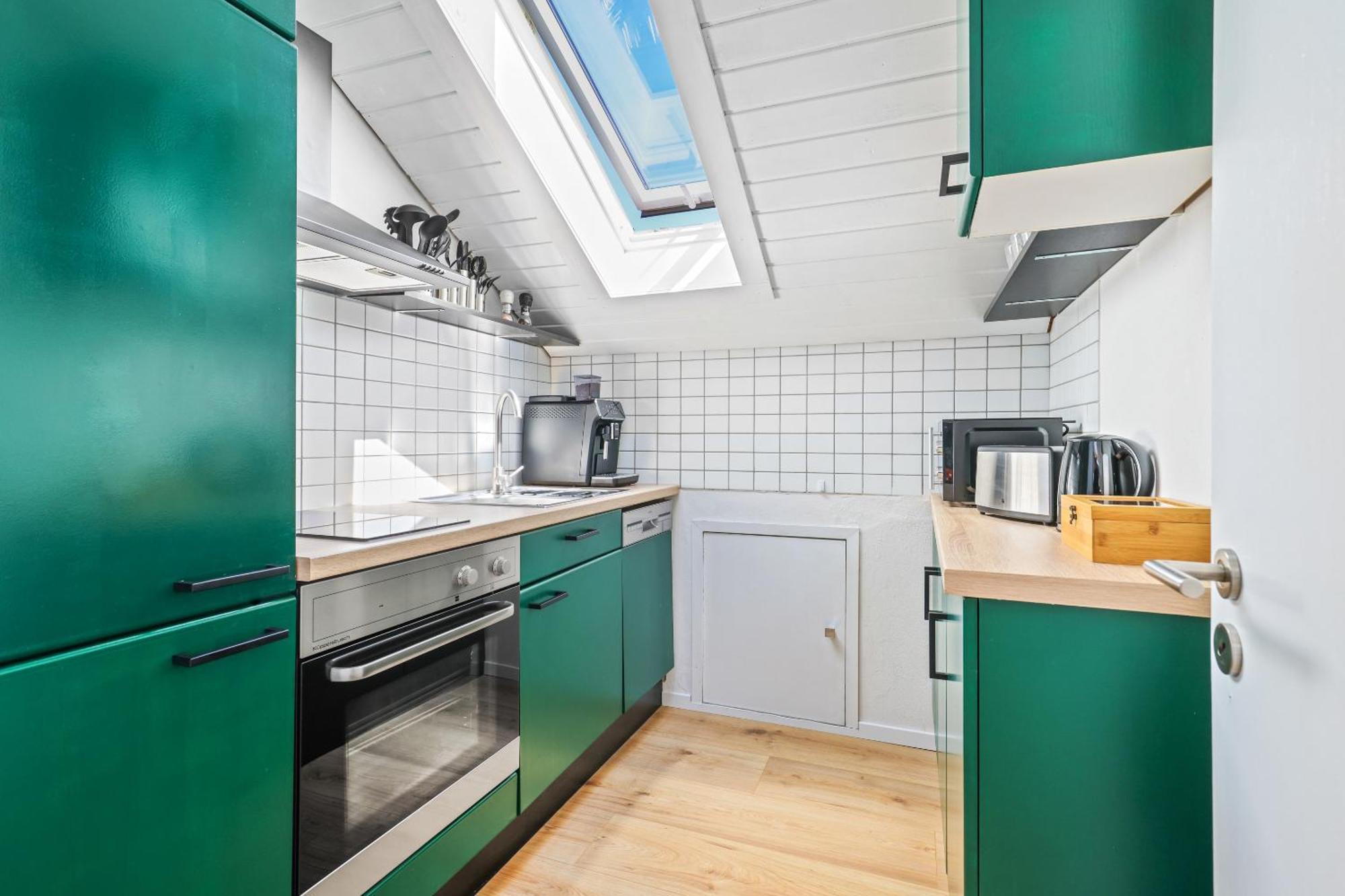 Apart21 - Blue - Maisonette - Netflix - Parking - Near Audi Apartment