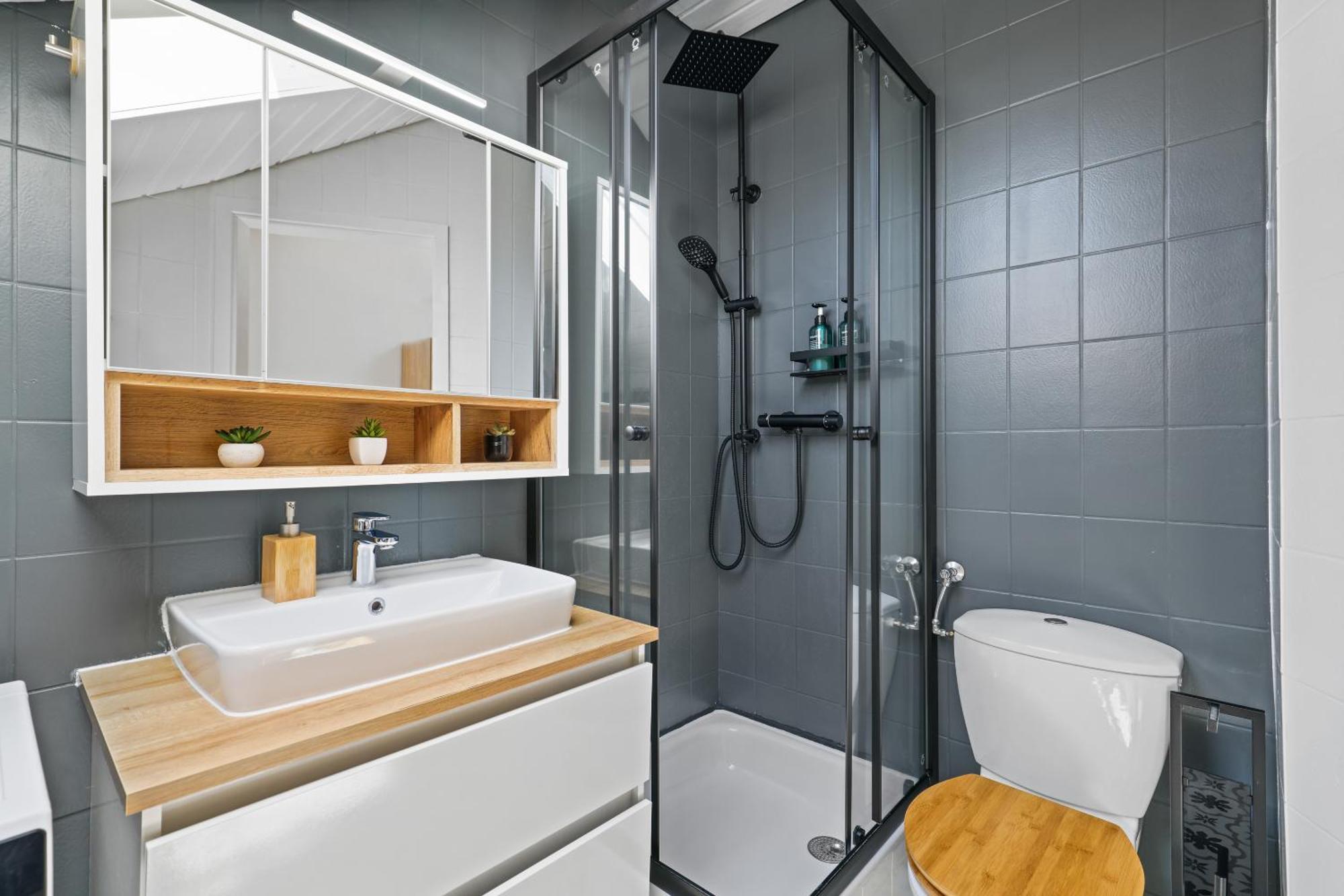 Apart21 - Blue - Maisonette - Netflix - Parking - Near Audi